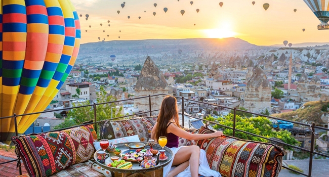 TURQU�A CON TREN! DE MARZO A DICIEMBRE