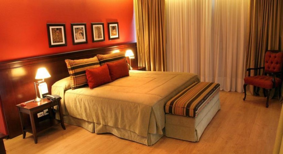 AMERIAN EXECUTIVE MENDOZA HOTEL
