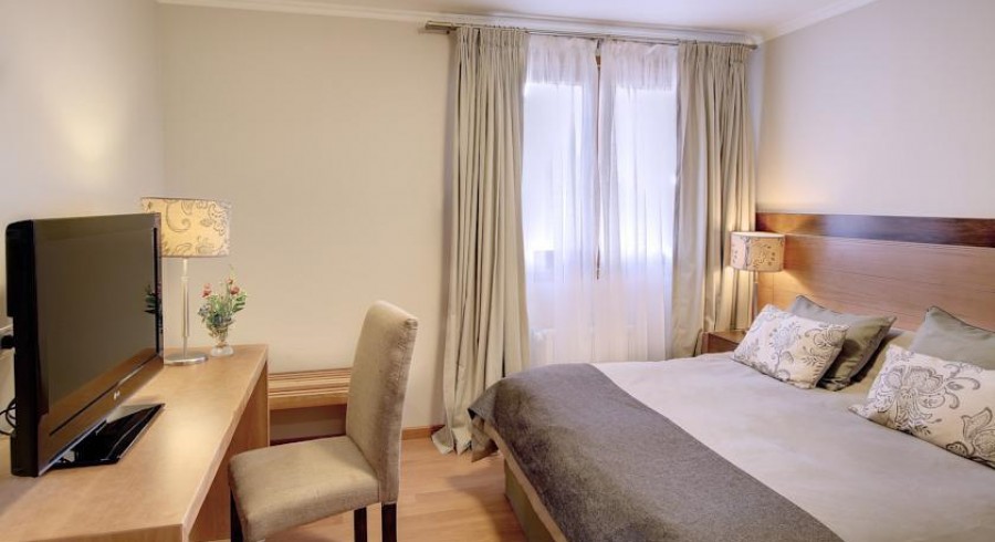 HOTEL TRES REYES